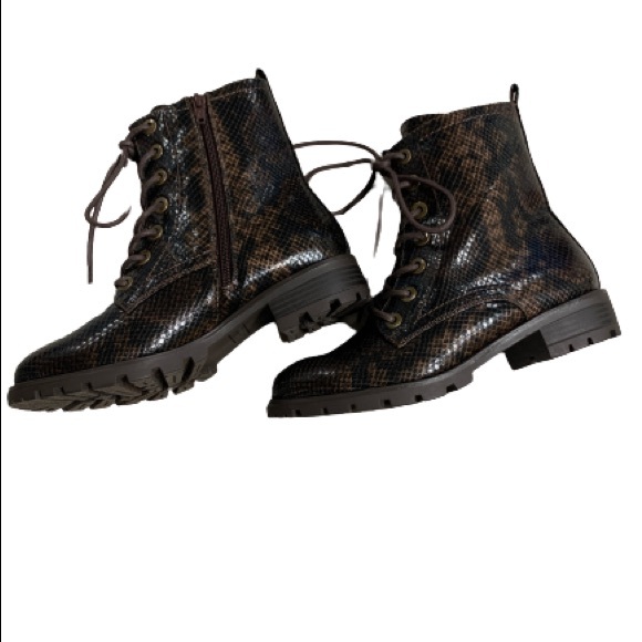 WHITE MOUNTAIN Danvers Faux Reptile Snakeskin Boots Sz 6 NWOT - Picture 4 of 11